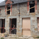 Les avantages des outils et équipements modernes du maçon à Villedieu-les-Poêles